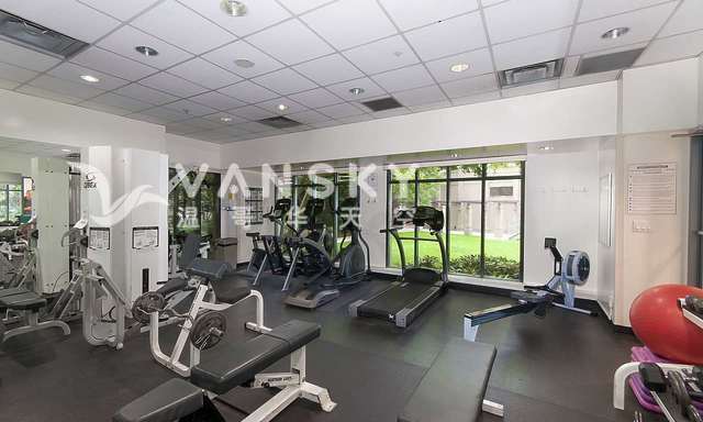 260716143703_950 gym.jpg